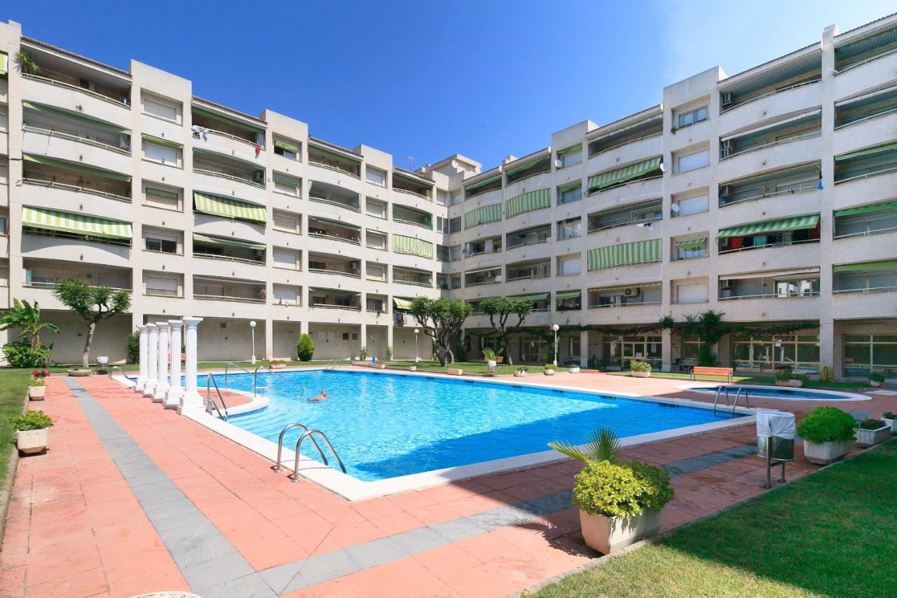 Uhc Marathon Apartments Salou Exterior foto